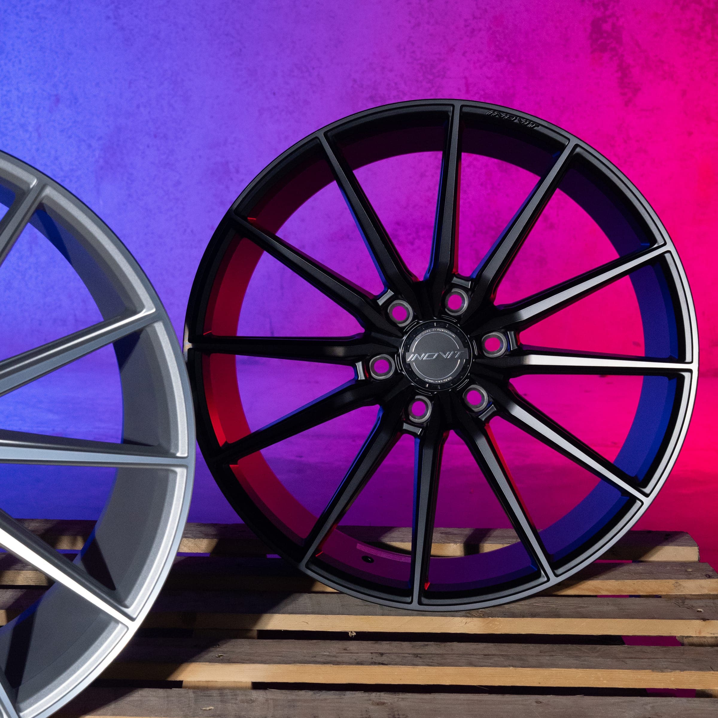 FRIXION 6 — Black Machined Face Dark Tint