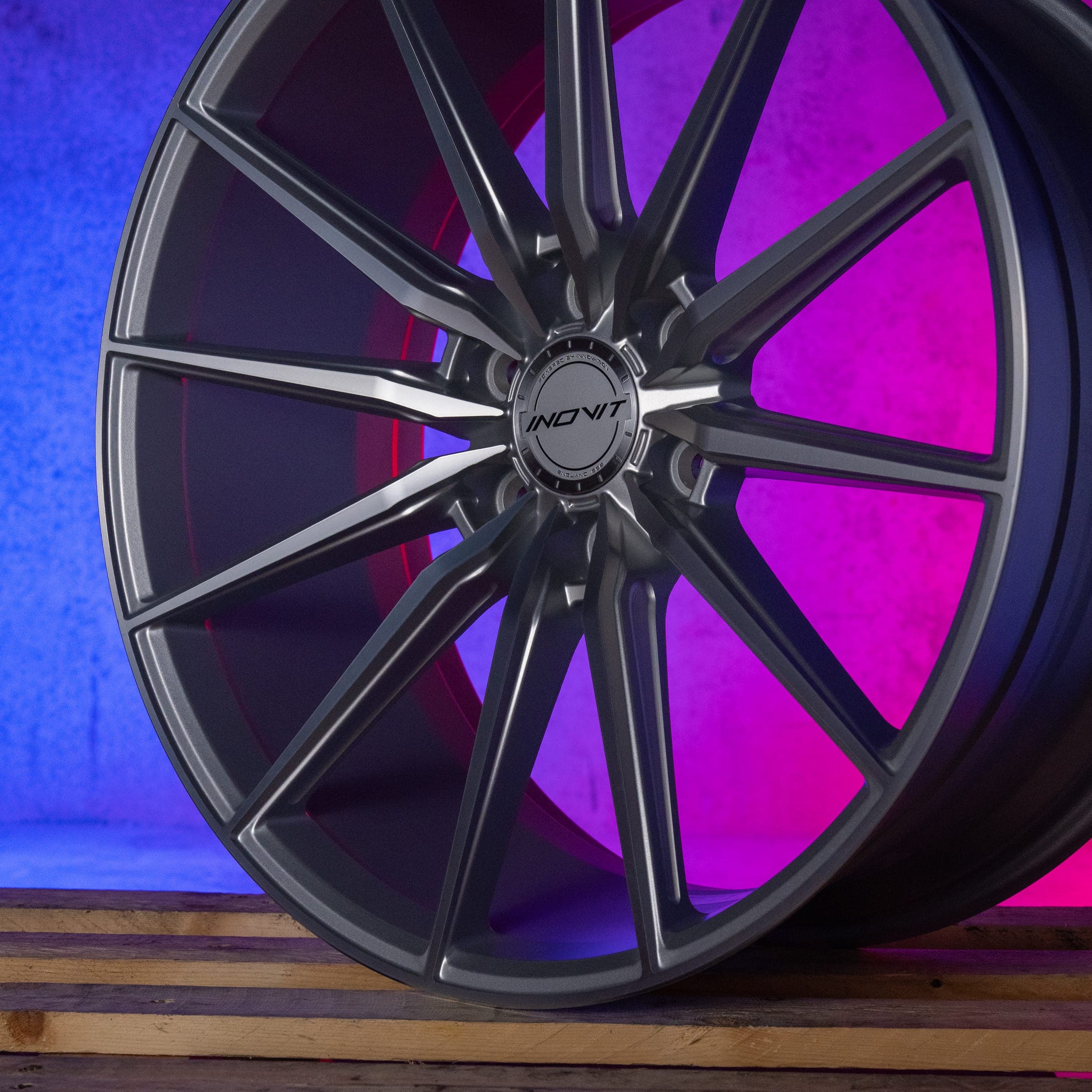 FRIXION 6 — Black Machined Face Dark Tint